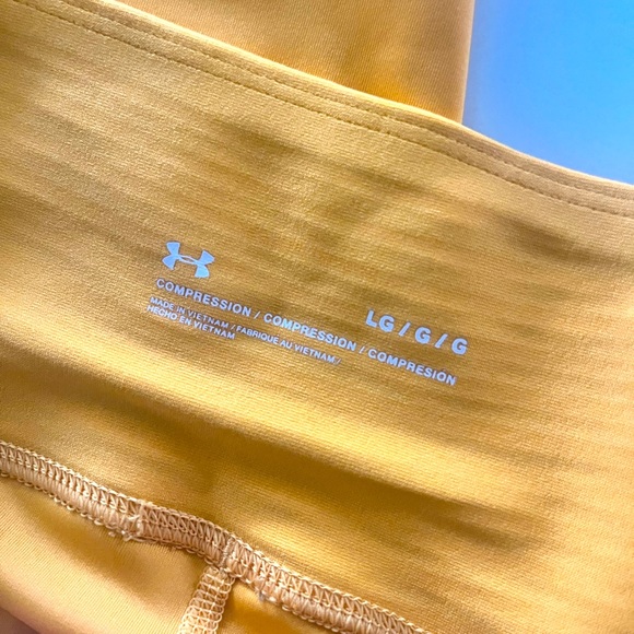 Gold/Yellow Under Armor Compression Leggings- Large - Picture 1 of 5